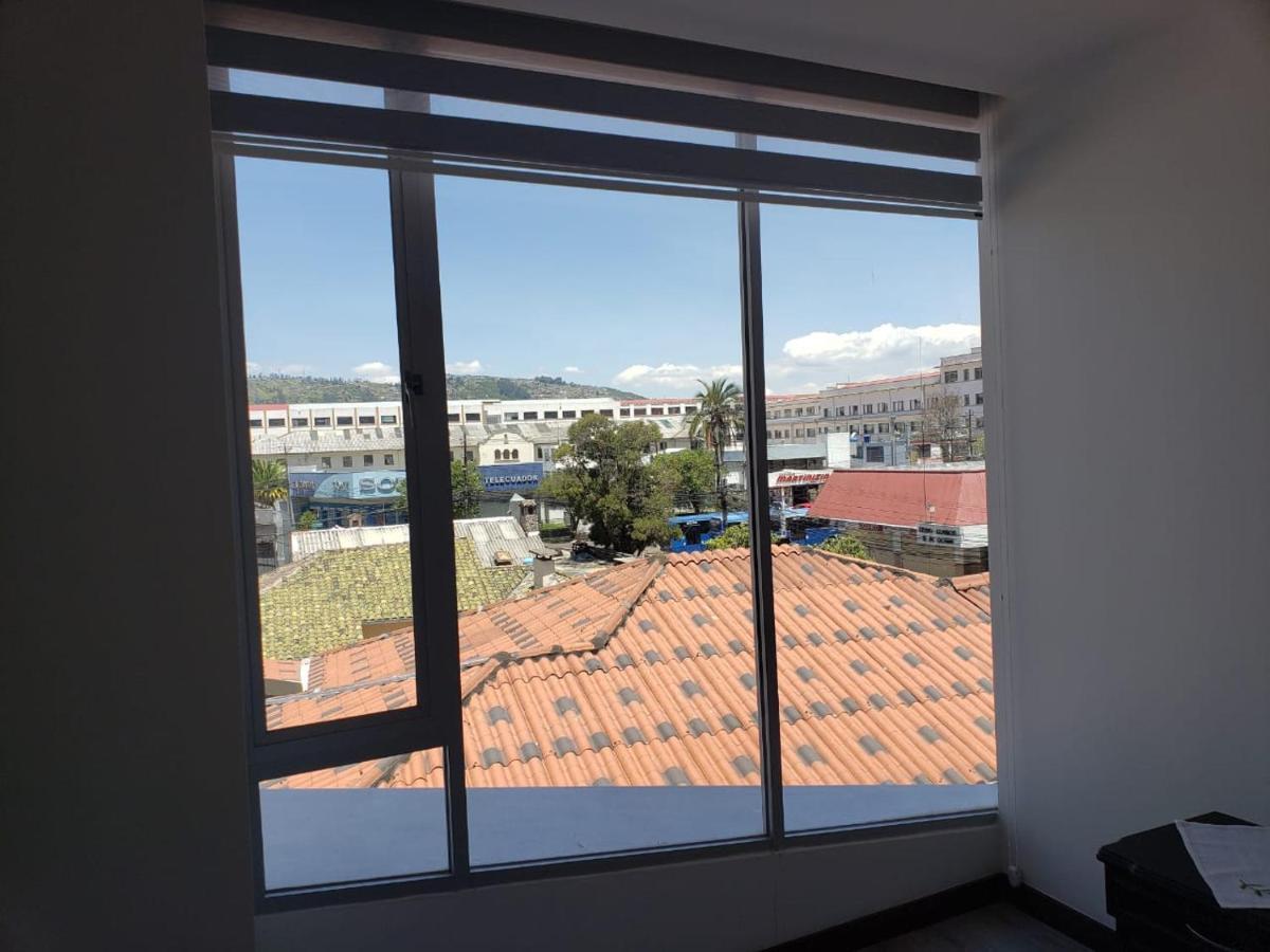 Hermoso Departamento, Centrico Y Tranquilo Quito Exterior photo
